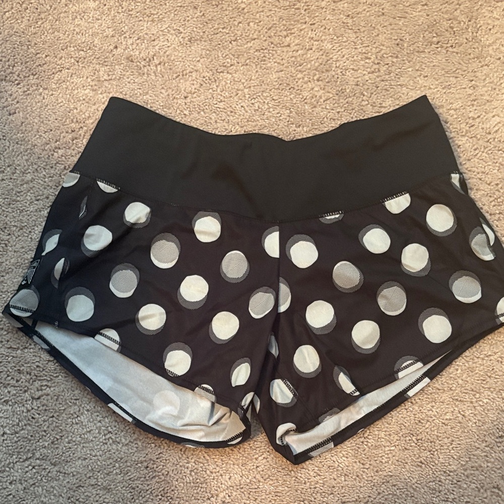 Oiselle Roga Shorts